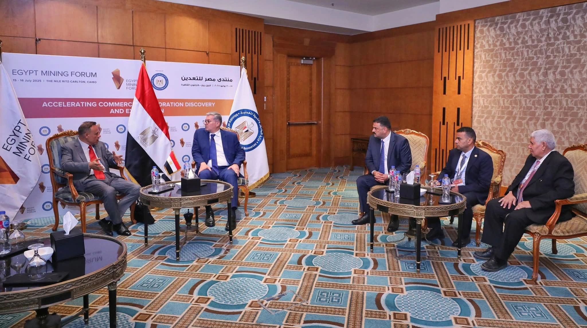 وزير البترول يستقبل رئيس شركة مناجم النوبة العاملة فى مجال التنقيب عن الذهب